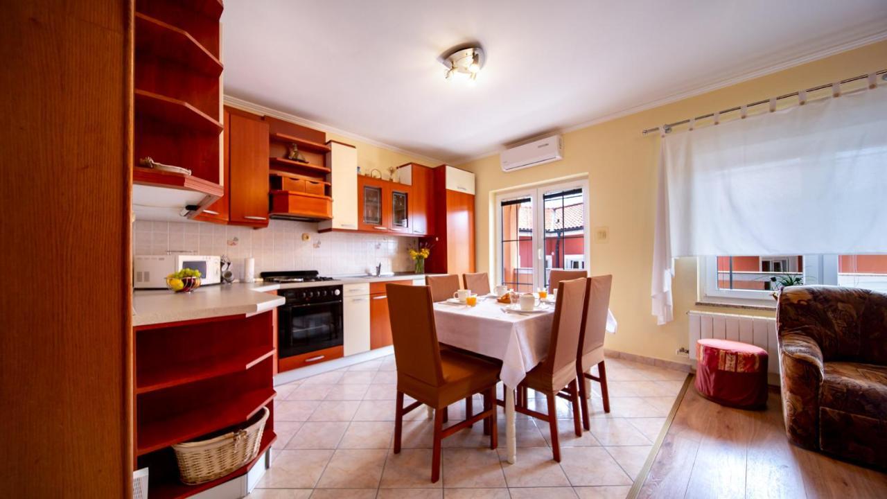 Kastell Apartments Lopar Ngoại thất bức ảnh