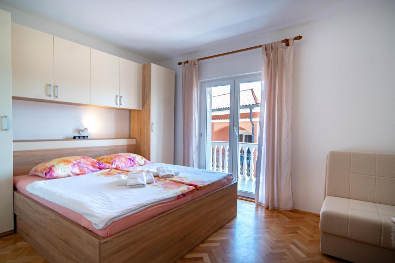 Kastell Apartments Lopar Ngoại thất bức ảnh