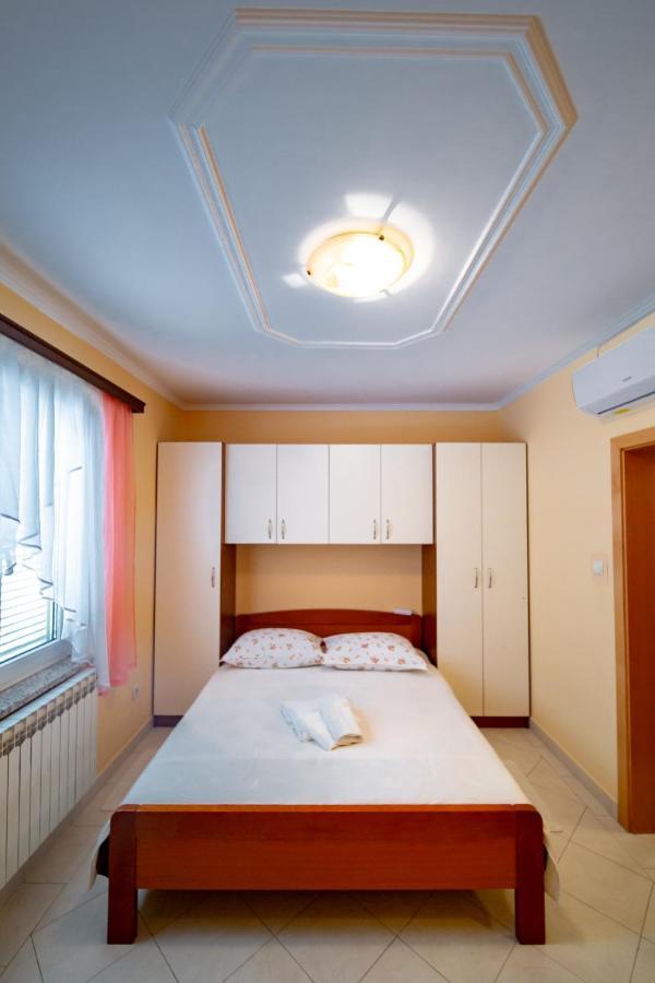 Kastell Apartments Lopar Ngoại thất bức ảnh
